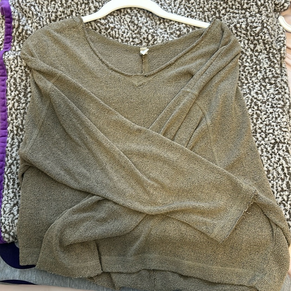Green wishlist top size medium/large